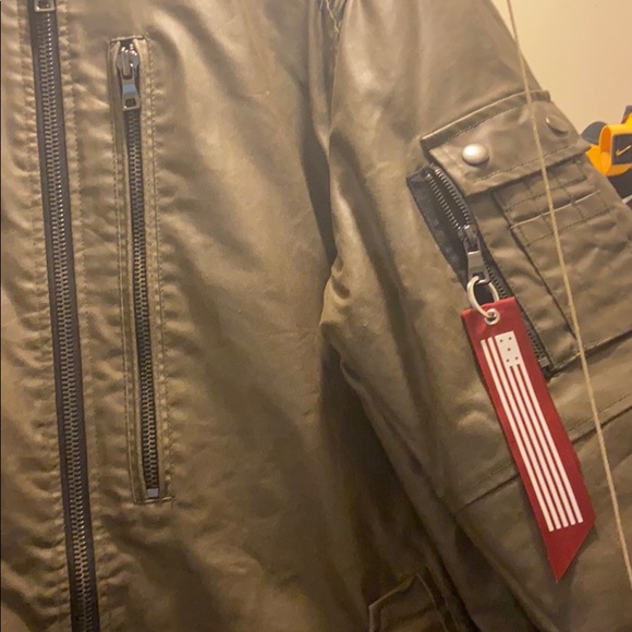 Smoke Rise Jacket - Picture 2 of 4